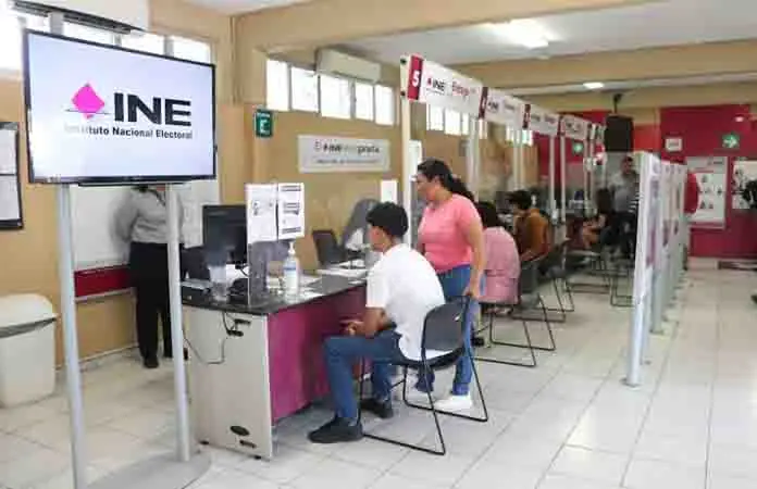 Llama INE a renovar credencial para votar