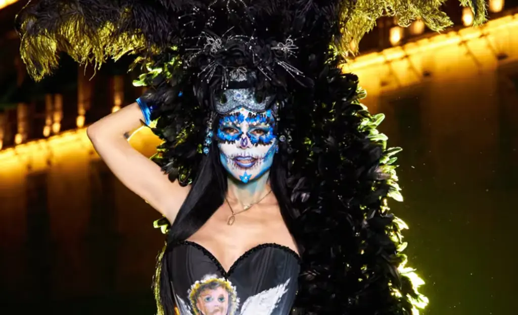 Maribel Guardia sorprende con vestido de catrina