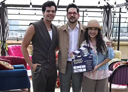 Pedro Ortiz de Pinedo aclara detalles del remake Alcanzar una estrella Pedro Ortiz de Pinedo aclara detalles del remake Alcanzar una estrella