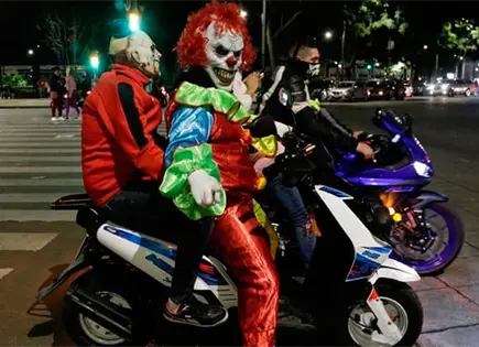 Proh&iacute;ben caravana de motos por halloween